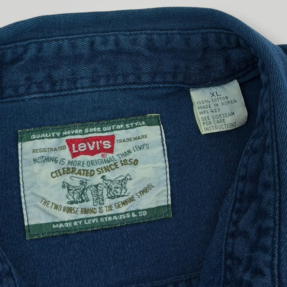 Vintage Levi's Denim Shirt Mens XL Blue Long Sleeve Button Up Cotton Workwear